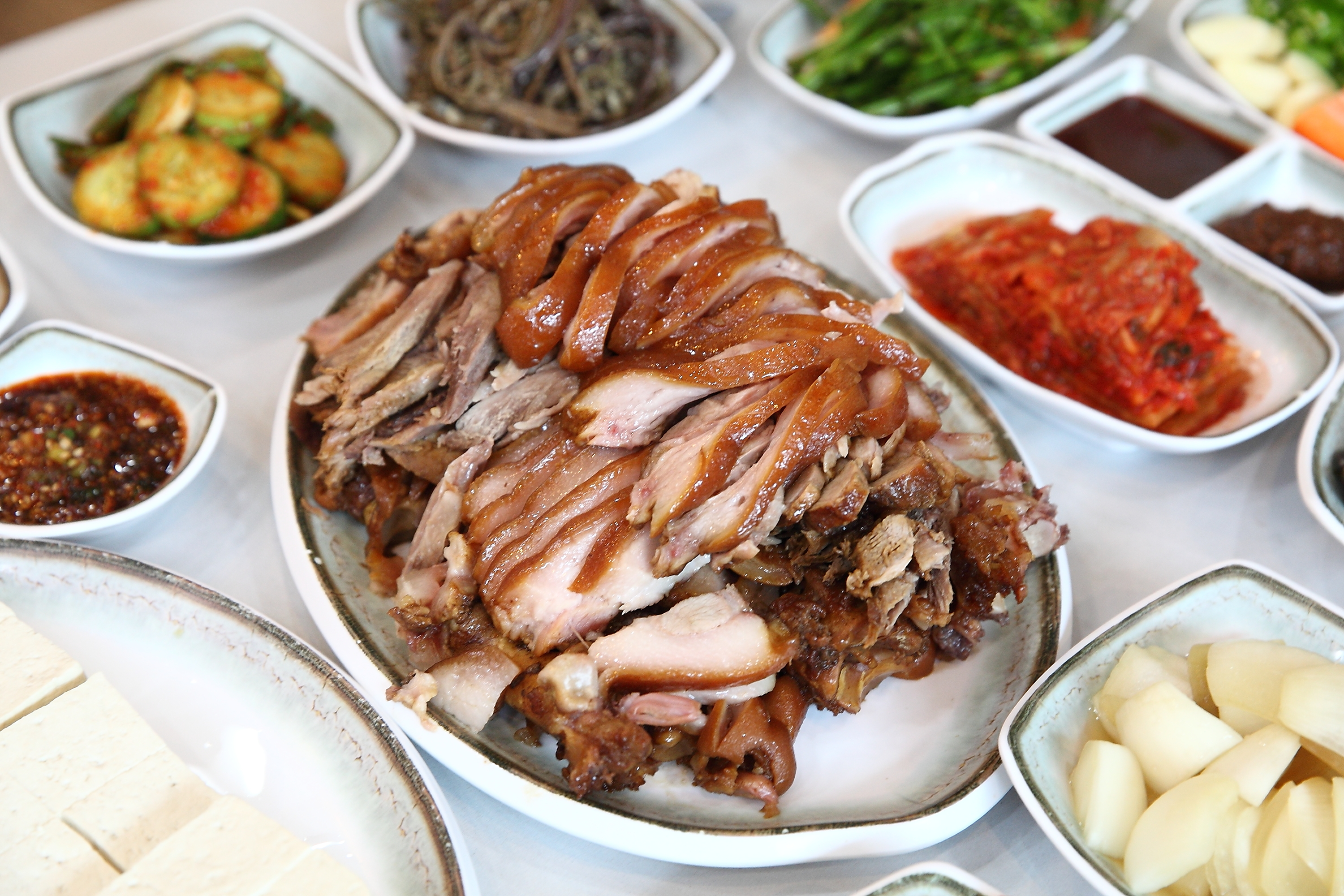 황기족발 (특대)